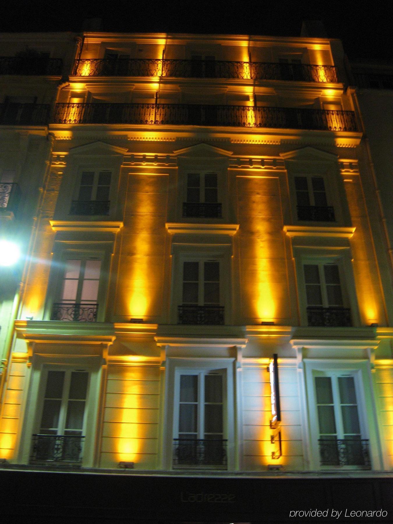 فندق باريسفي  لادريس المظهر الخارجي الصورة